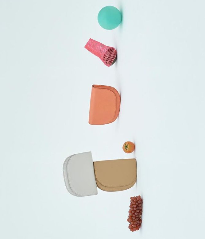 m 剪了短发的娜比，背啥我买啥