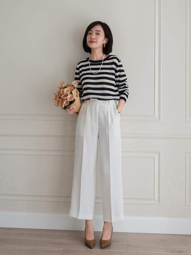 阔腿裤|入秋后不要瞎打扮,今年流行“条纹针织开衫+直筒裤”,显瘦洋气