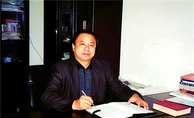 边款@艺术鉴赏网:《慈母恩重》著名篆刻家昌少军作品赏析