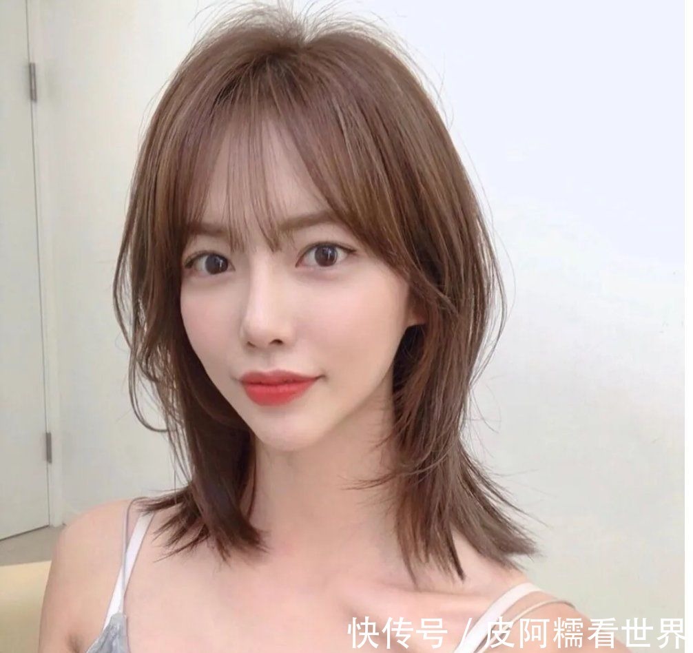 刘海 新年发型别再乱剪了,这才是当下最火的发型,无论长短都很心动