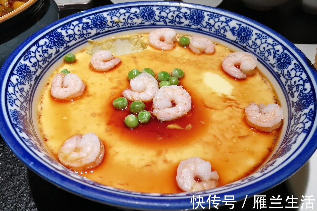 鸡蛋|为何你蒸的鸡蛋羹总不成型老师傅教你2个技巧，口感嫩滑无蜂窝