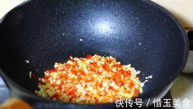 一家三口的晚餐,4道家常菜荤素搭配,开胃又下饭,好吃又营养