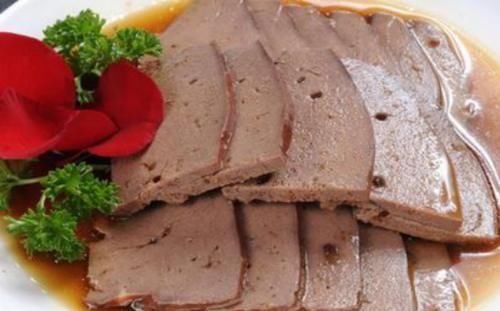 猪肝|常吃猪肝对眼睛有好处?医生:4种含叶黄酸的食物是眼睛的最爱