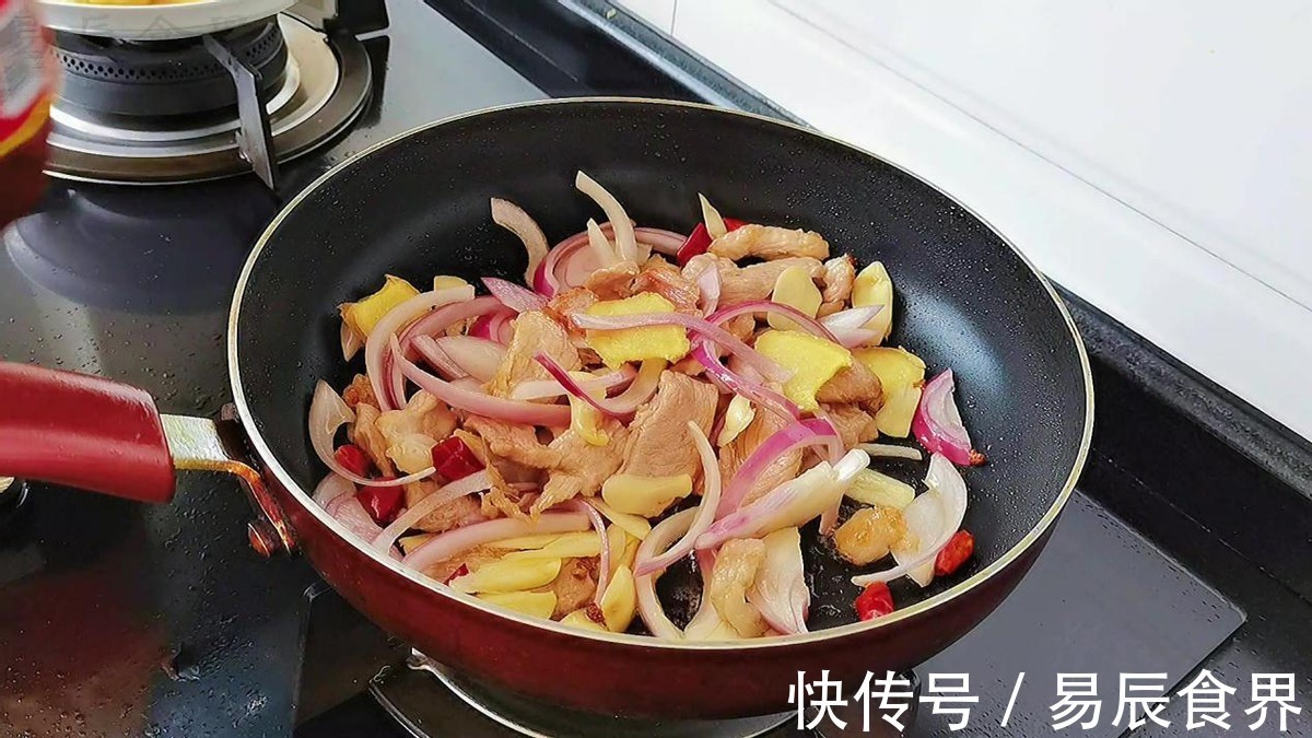 回锅土豆片|家里最常见的土豆，可以做出什么样的神仙美食，爱吃土豆的看过来