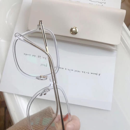 盘点适合学生党的眼镜框,这么选巨显脸小,你选对了吗?