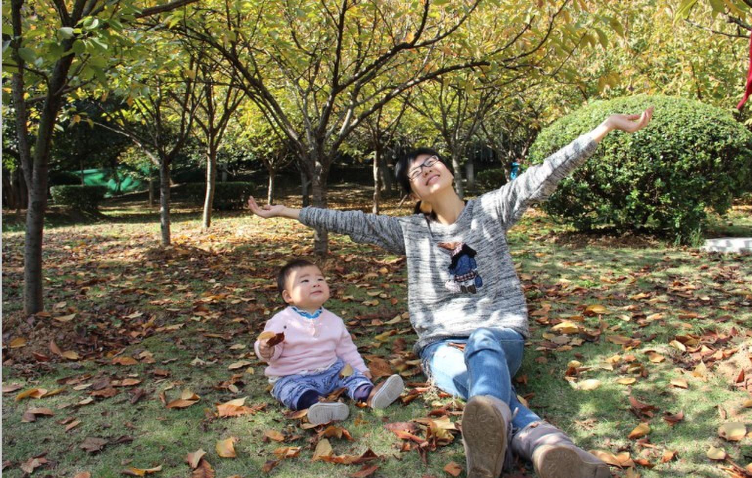 宝妈|洗澡时女儿问妈妈“你怎么和爸爸长得不一样”,宝妈回答暴露情商