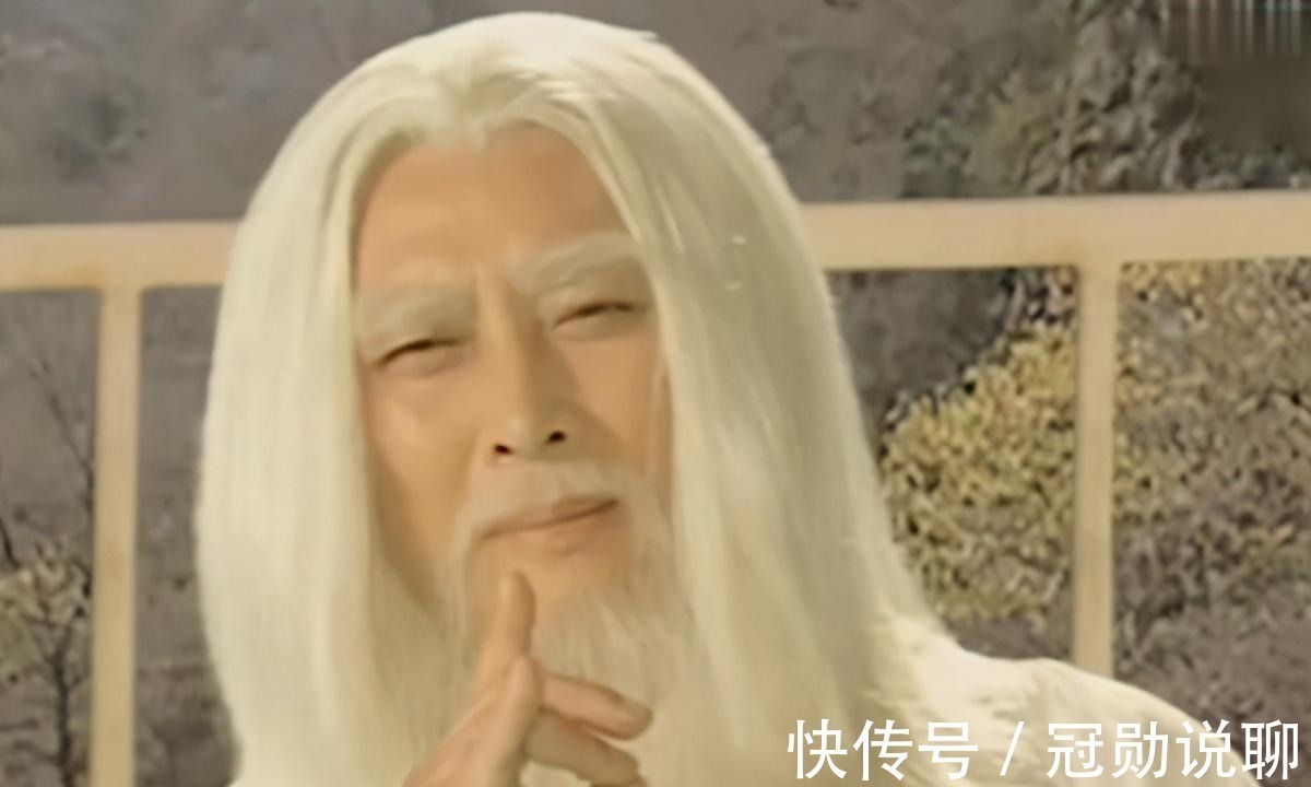 元始天尊&云霄下山后,犯了一个无法原谅的错误,元始就只能送她上封神榜了