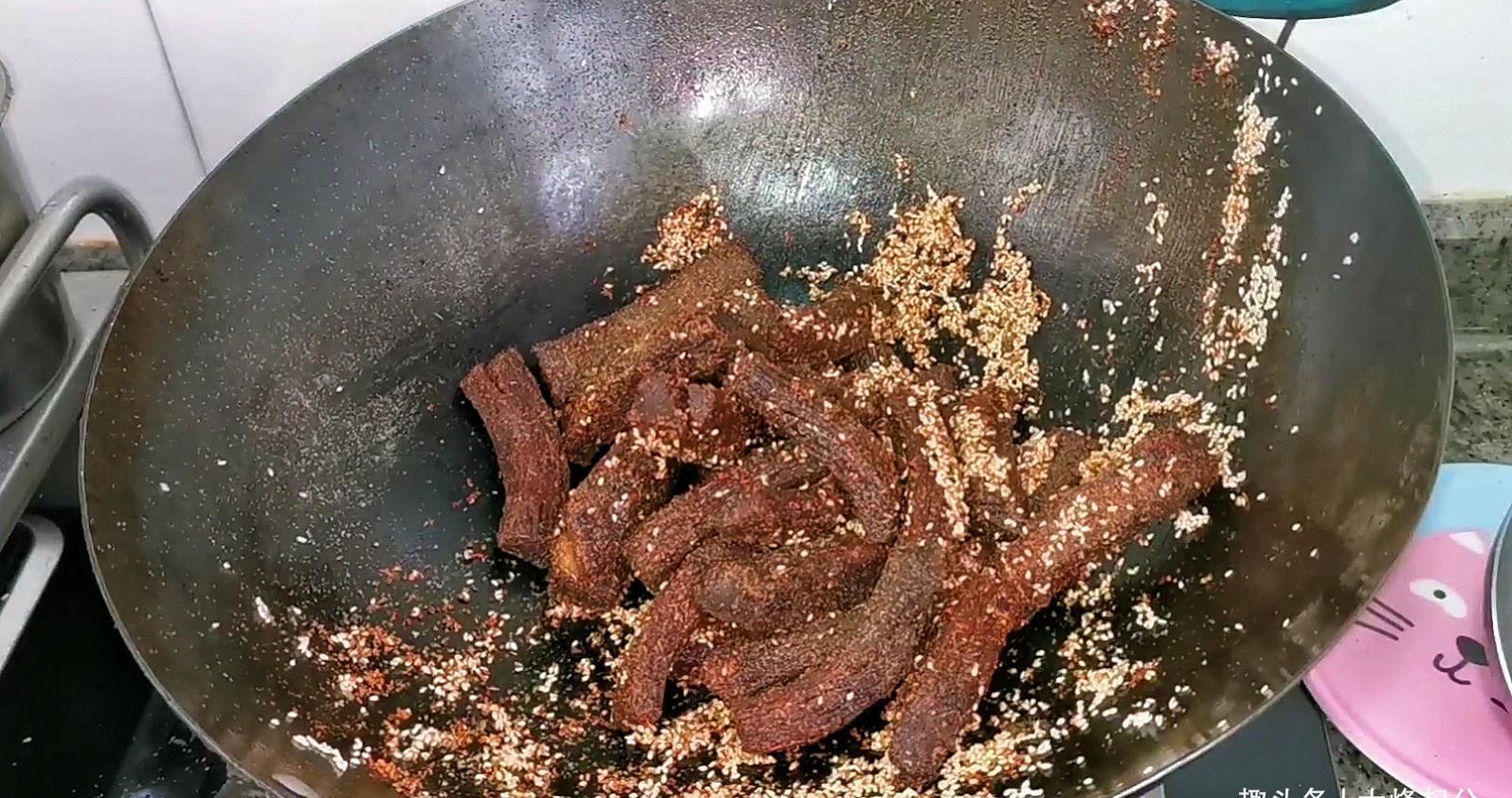 “手撕牛肉”做法,饭店不外传配方,自己在家也能做,收藏了