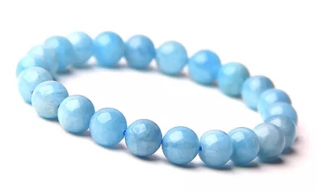 别总是看别人戴什么你就戴什么,戴珠宝有大门道!