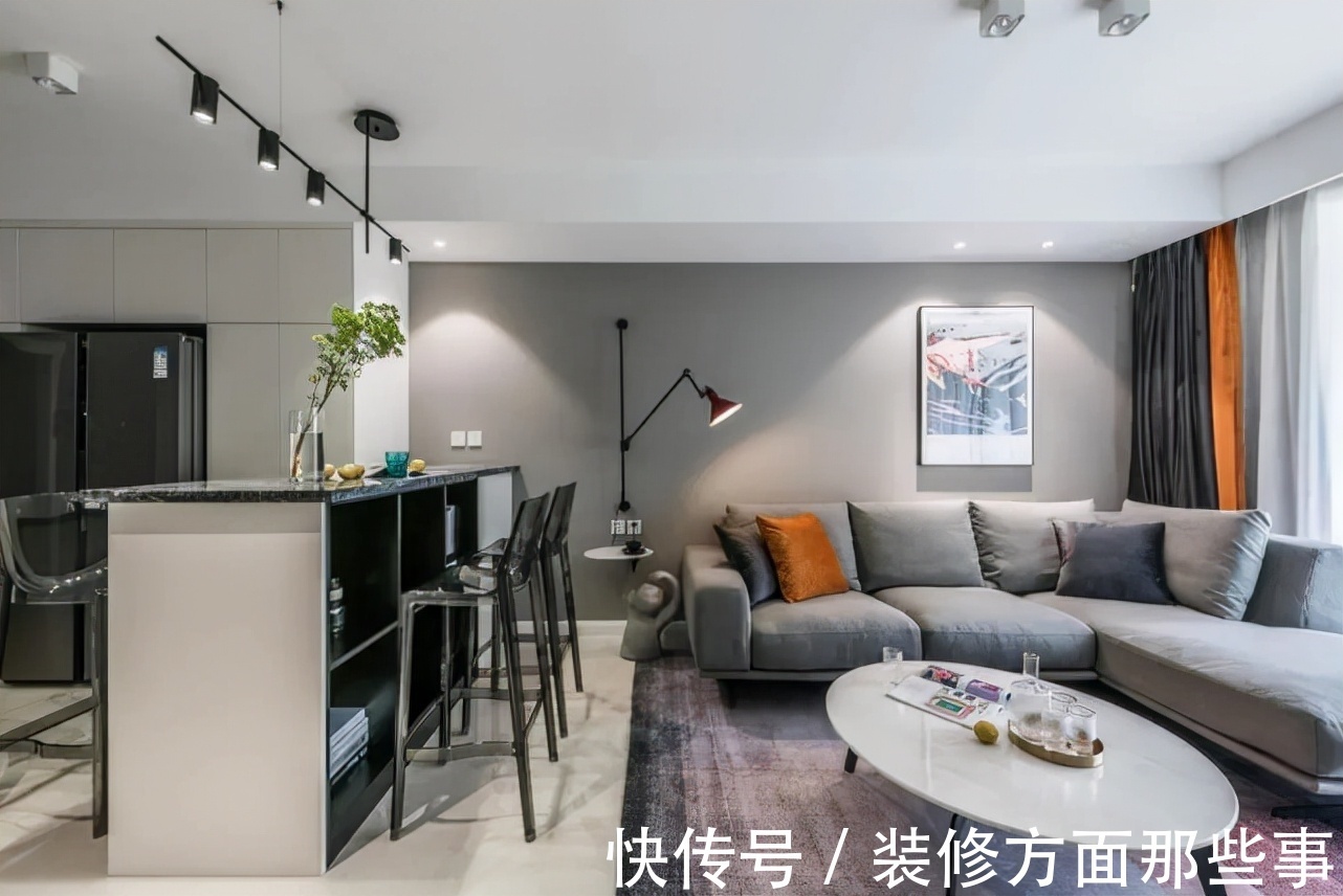 灰色|68平现代风二居室,小户型用灰色有挺明亮