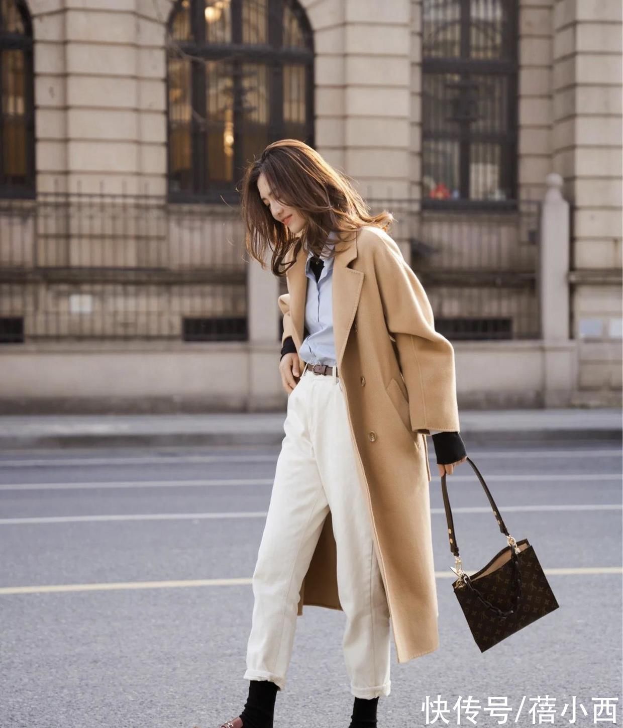 搭配 穿大衣如何兼顾高级感与时髦感?这些搭配思路要知道,太管用了