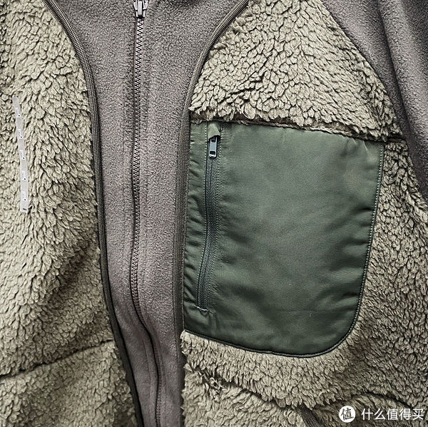 羽绒服 花小编来啦:优衣库与白山联名男装全系列开箱,上身体验哪些值得买