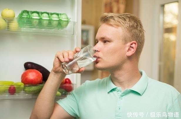 不利|喝水是免费的“长寿药”，若在2个时间喝水，可能对身体不利