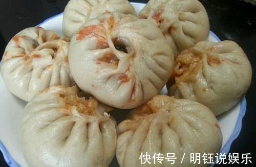 蒸包子的诀窍只要掌握这2点，蒸出鲜嫩多汁的大肉包，味道不错