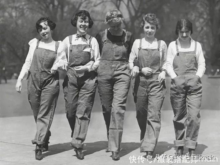 哪有什么完美身材，背带裤会搭比选对更重要