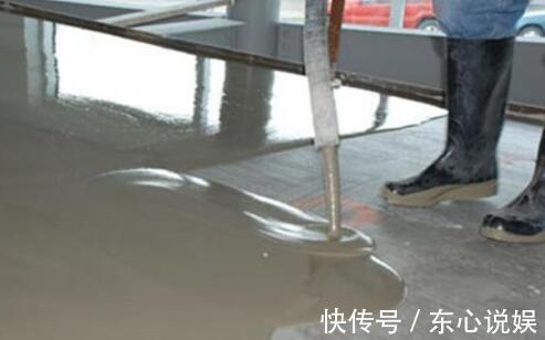 瓷砖|越来越多人地面装修不贴瓷砖了，这种设计更为流行，太聪明了