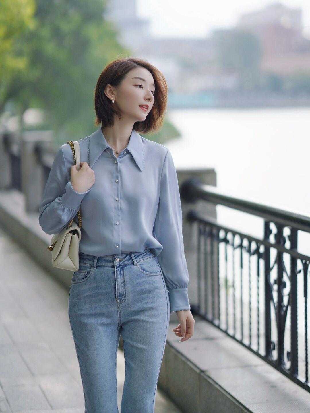 平底鞋|秋季,“衬衫”的高级穿搭是这样的,简约利落又有气场,美得高级
