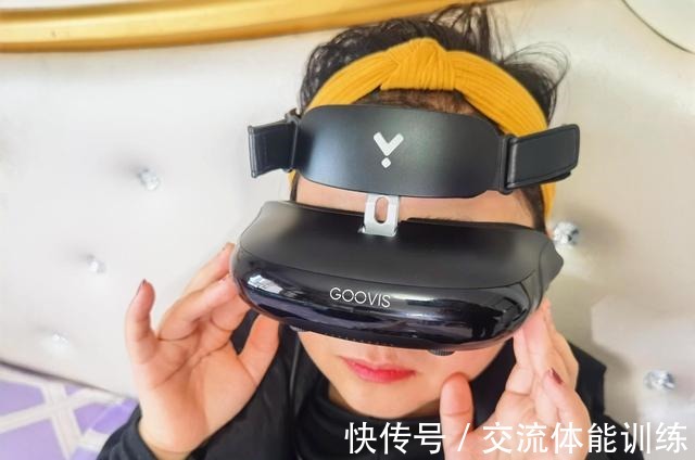 gl个人头显怎么选，GOOVIS头戴影院打破你对VR产品的认识！