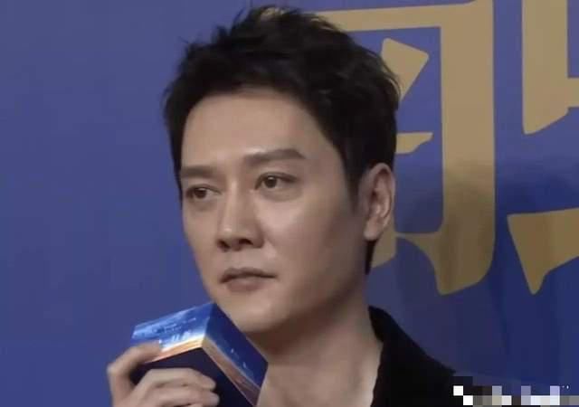 冯绍峰近况#,#冯绍峰赵丽颖#,#冯绍峰出席活动#作者