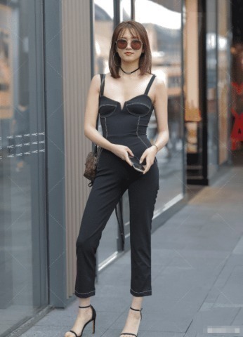 拉链|“连衣裤”这么紧也没有拉链,美女是怎么穿上的