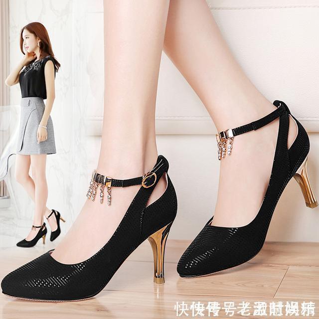 穿上这些高跟鞋,然后在配个阔腿裤,满满的时尚气质