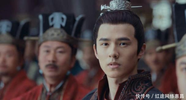 老祖宗为啥说:男怕三点头,女怕阔步走?说出来,还真有道理