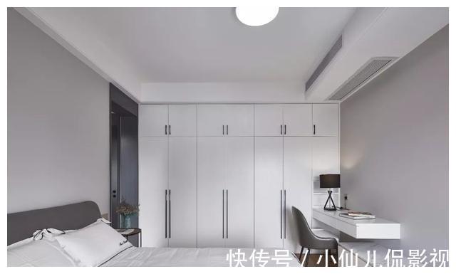 卧室|卧室太小梳妆台、书桌没地装?学着嵌入到衣柜里,把每平米利用好