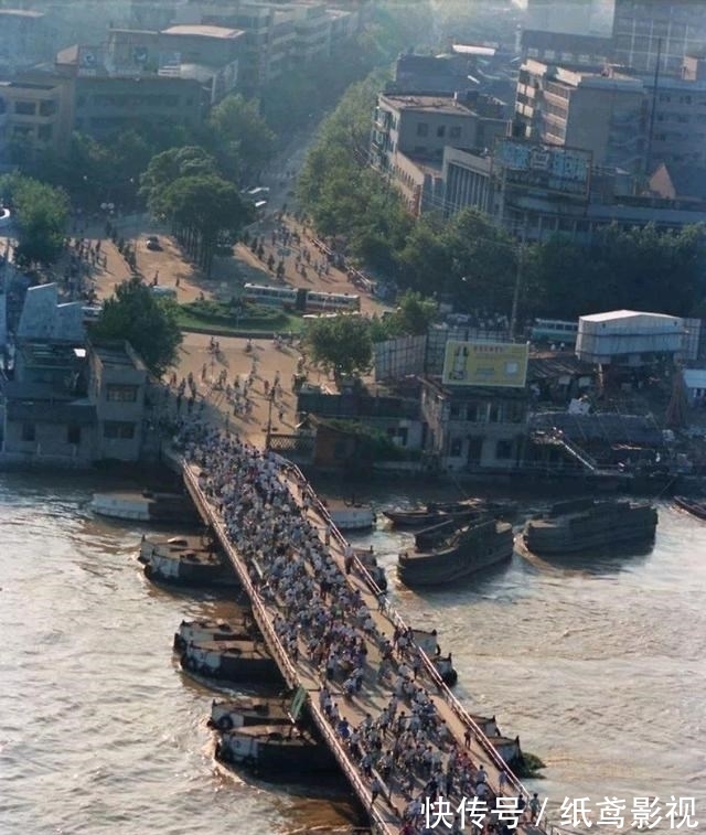 梅龙镇|浙江老照片，80年代宁波街头景象流出，看下这些场景你有印象不？