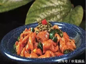 美食推荐麻辣豆腐锅、热炝肥肠、大蒜菌香汁烧茄子制作方法