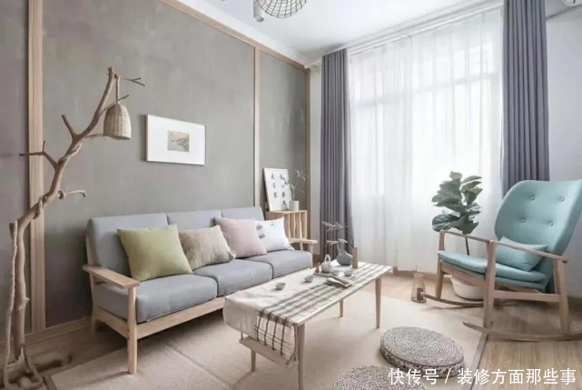 氛围感|90㎡原木风在灰白木之间,平衡出空间的安谧