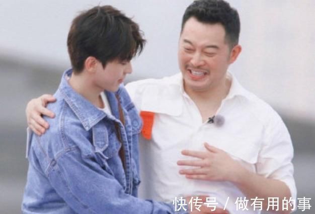 難怪都質疑baby身高,《跑男9》同框165白鹿,謊言立馬破功