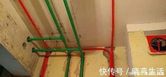 电线|聪明人家里装修水电都不开槽了,他们流行这样装,真懊悔没早知道