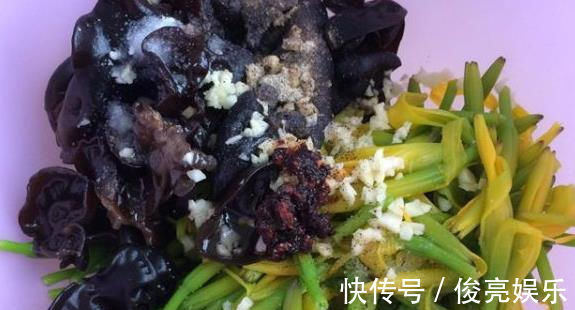 妈妈|6岁儿子吃完早餐,刚到学校就离开人世,妈妈痛哭不该给他吃