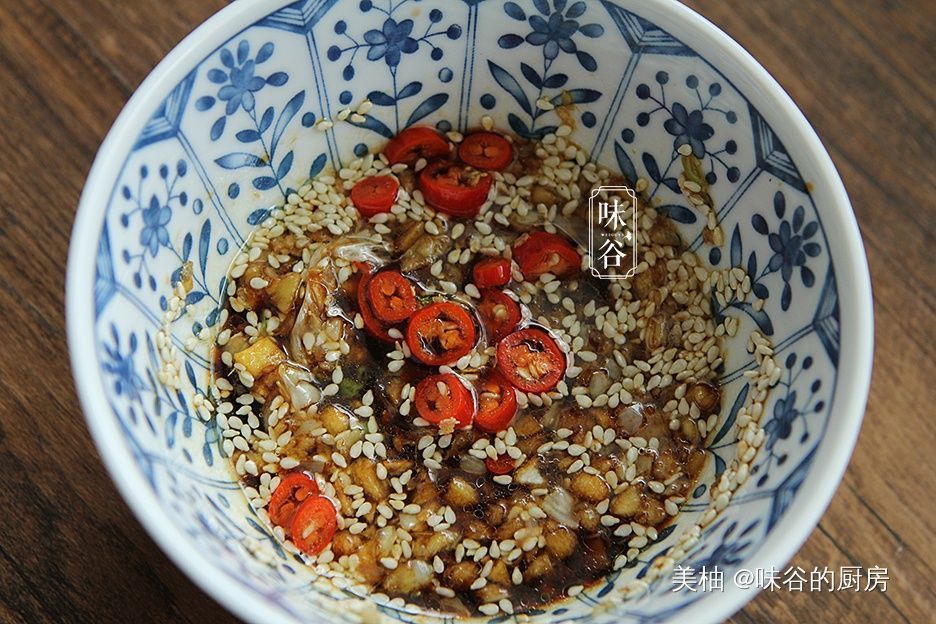 野菜|农村常见的野菜，钙铁含量比菠菜高，拌一拌就能吃，孩子猛长个