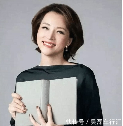 董卿高調(diào)回歸央視!開口吊打同臺謝娜,網(wǎng)友：沒讀過書