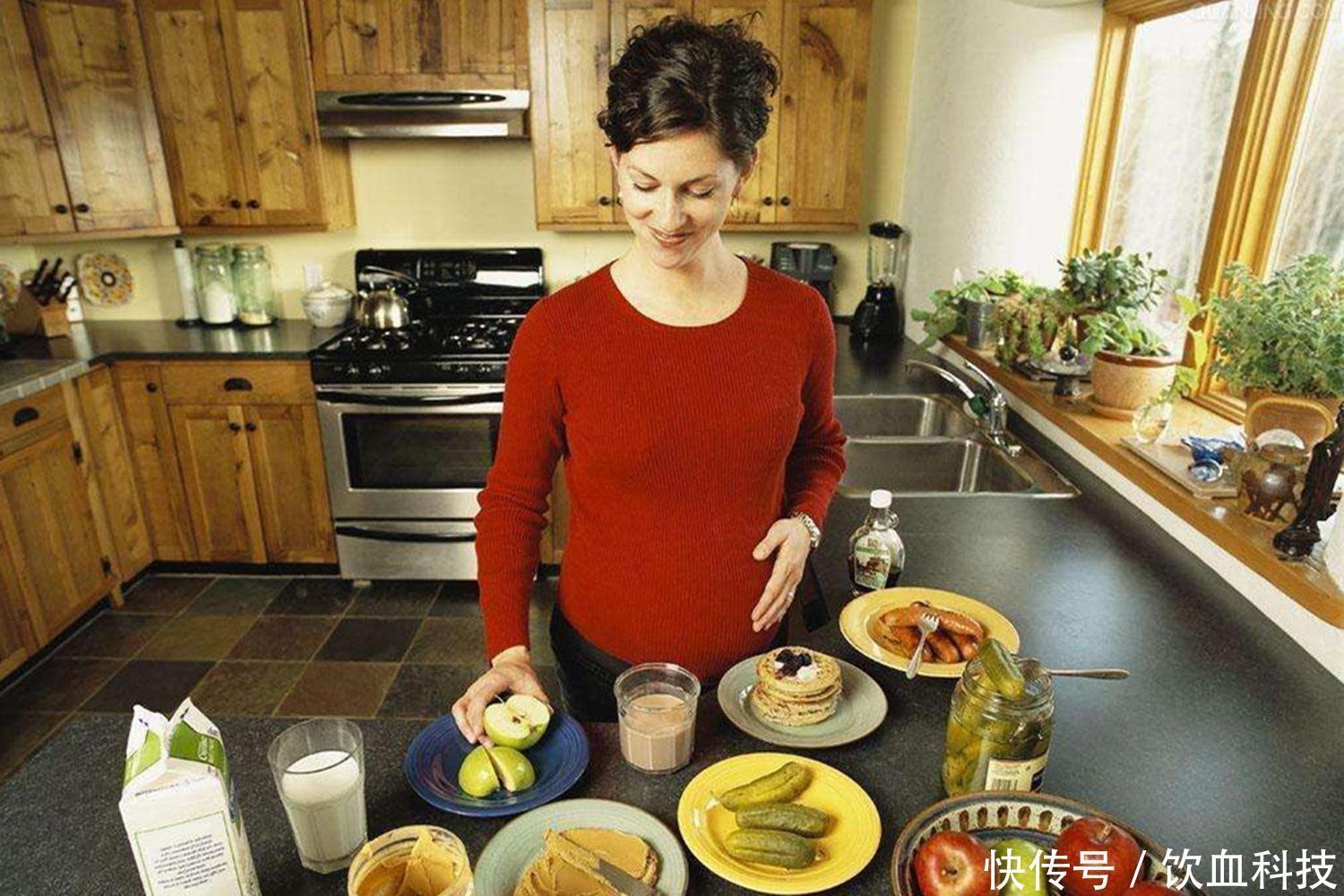 怀孕|娃出生时若有这3种表现,说明“娘胎生活”很滋润,中一条也不错