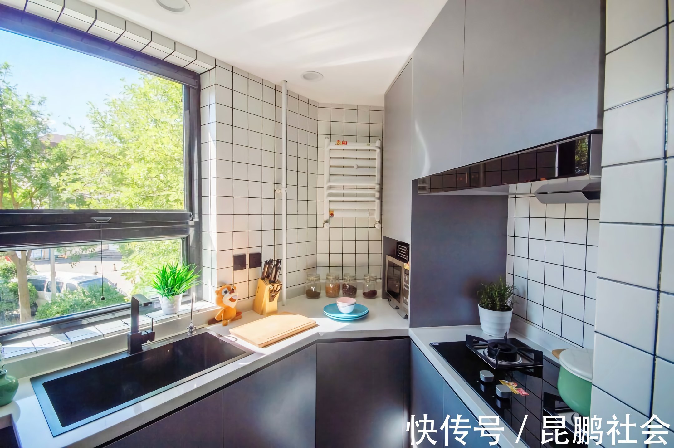 齐家敏敏|90后夫妻40㎡的新家，一房改四房，每1㎡都不浪费，非常完美