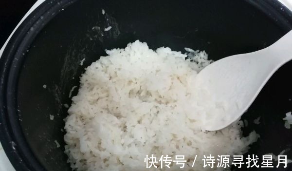 汤汁|糯米烧麦怎么做才好吃,和面和馅都有技巧,米粒吸满汤汁肉香四溢!