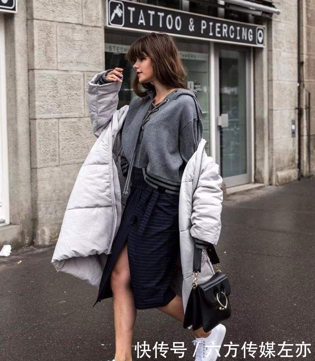 颜色融合感|女人买羽绒服,就选这3个颜色,显白显年轻,明年穿都不过时