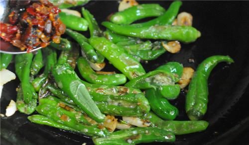 湿气|150块钱1斤！这蔬菜真是天价！但再贵也别错过，夏天最该多吃！