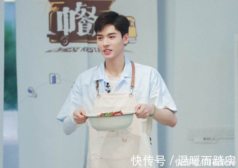 《中餐厅5》从宣扬美食文化,变成了一帮明星在学做菜