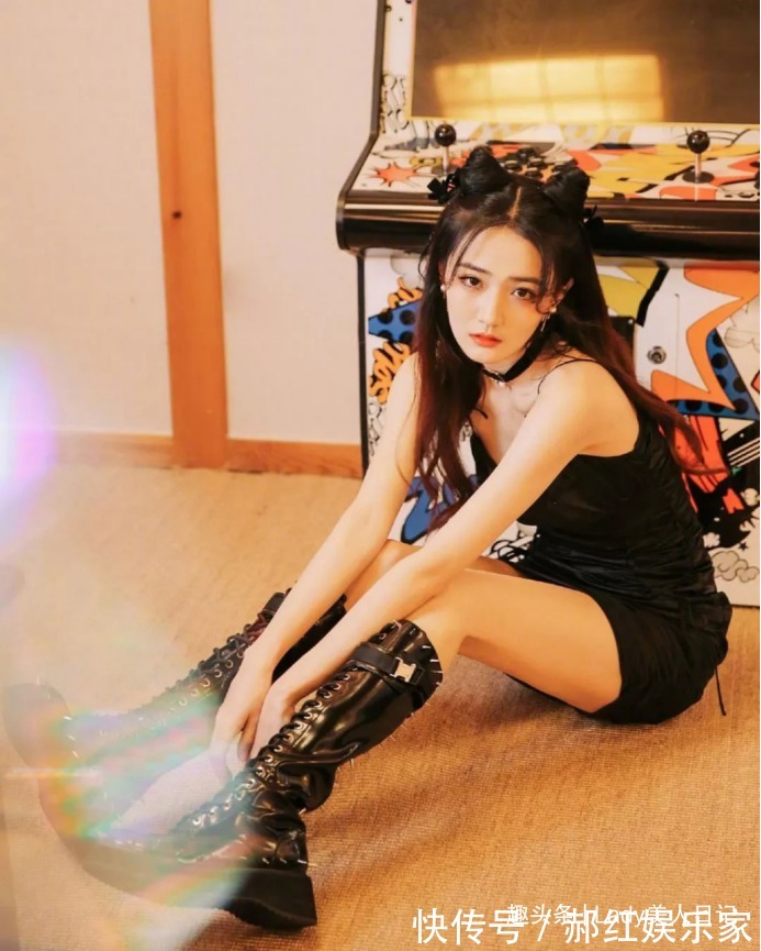 手套|爱上了徐璐这妖精身材,哪吒头造型古灵精怪,脖子上的拉环特吸睛