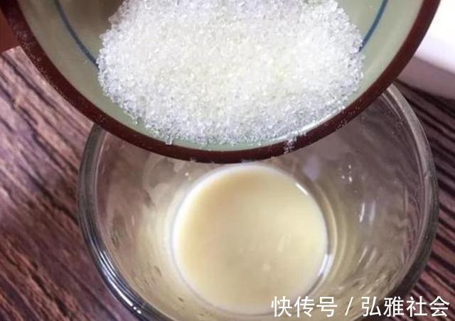 白糖|只用酵母粉发面太慢，教你一招，半个小时发满盆，省时省力
