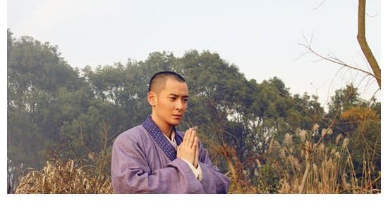 慕容复@天龙后传:虚竹休妻,杀了王语嫣与慕容复,娶梅剑、竹剑四个老婆