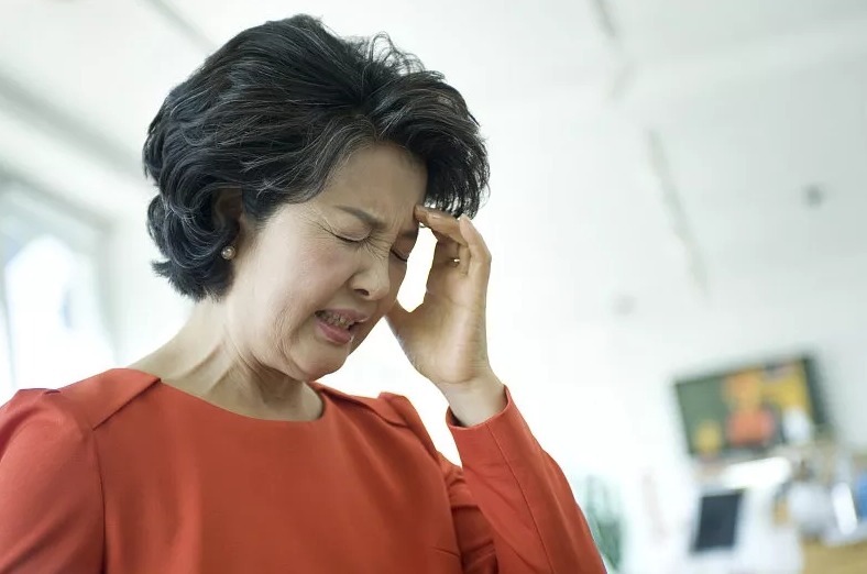 测量血压|45岁大姐2年高血压不发作，血压平稳！医生：4件事值得学习