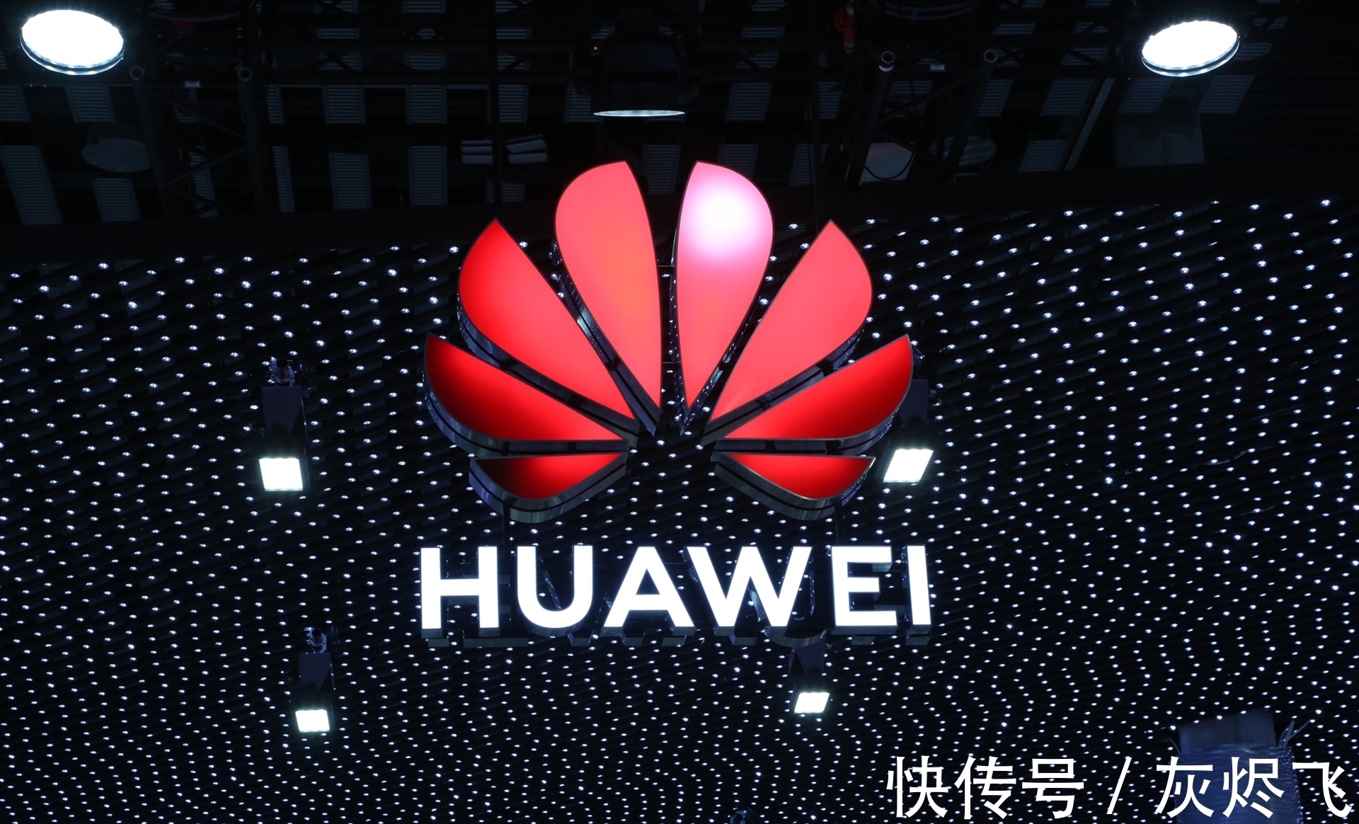 白宫|华为开始索要专利费后,硅谷陷入恐慌氛围,白宫紧急开会商讨对策