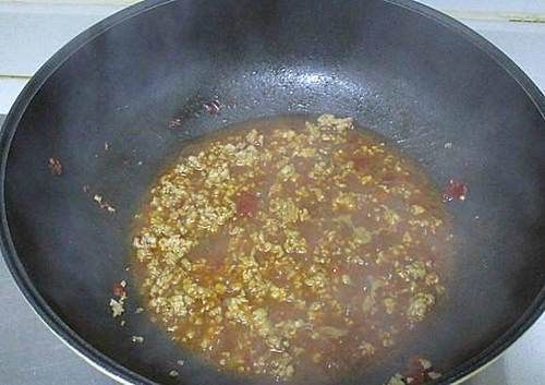 熬夜的人千万别吃泡面,教你做一道肉酱拌面,比炸酱面还好吃