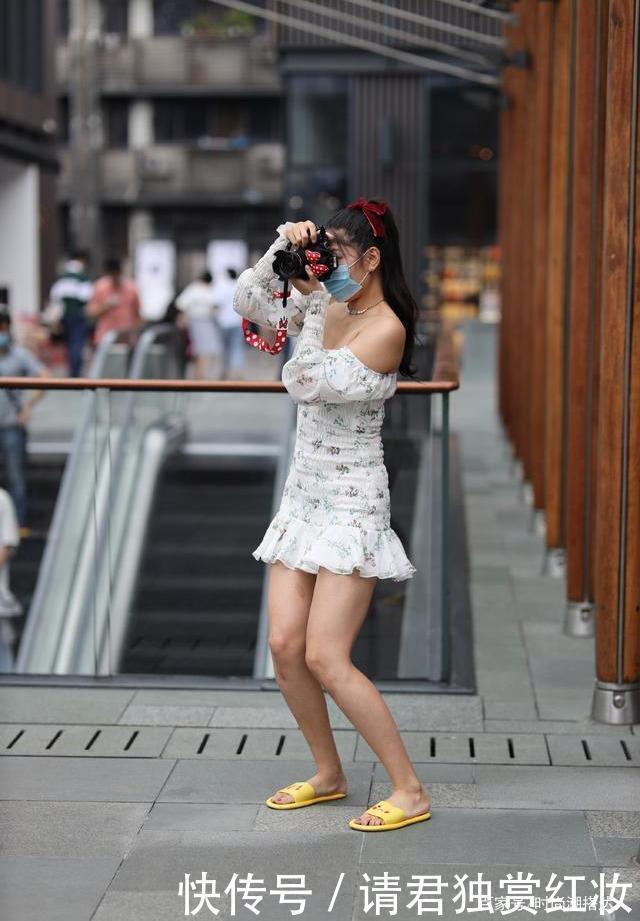 微胖小姐姐的裙装,轻松藏住“小肉肉”,凸显时尚魅力