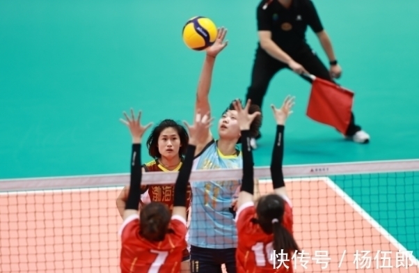 全运|王宝泉主动变阵!陈博雅差点导致丢局,李盈莹对角依然是难题