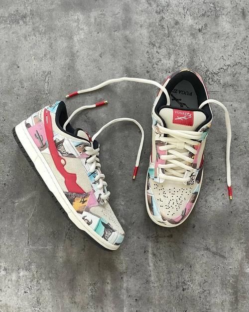 消费者|把RO和芝加哥“抄”成一双鞋的行业里，Drake也是消费者